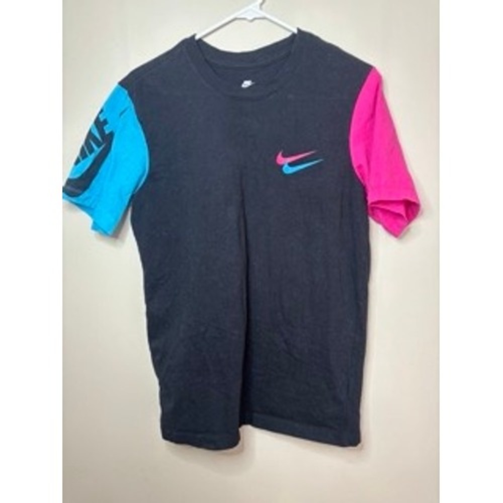 Nike Mens Colorblock Double Swoosh Graphic T-Shirt Black Blue Pink Small